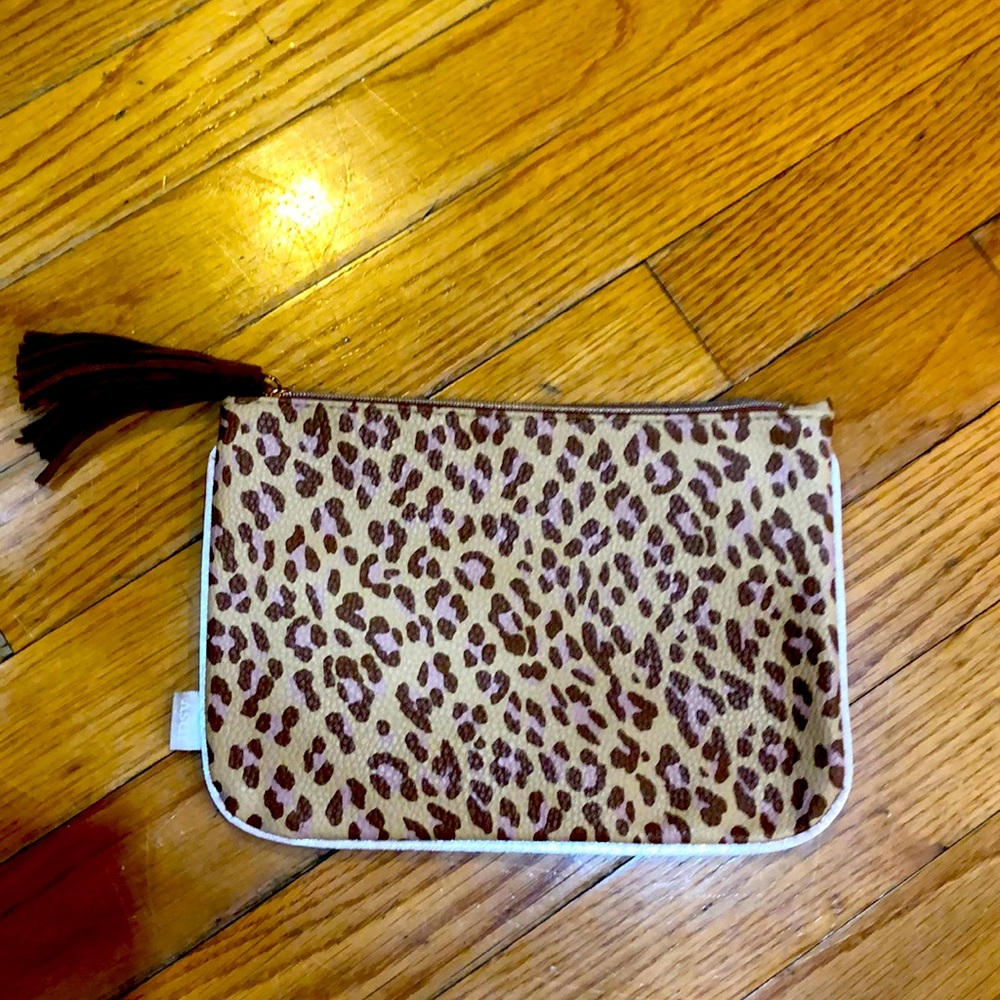 Ipsy leopard pouch